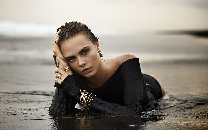 Cara Delevingne, model, brunette, wet clothing, wet body, beach