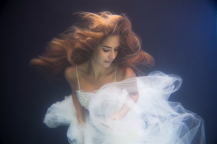 women, underwater, one person, young adult, young women, studio shot