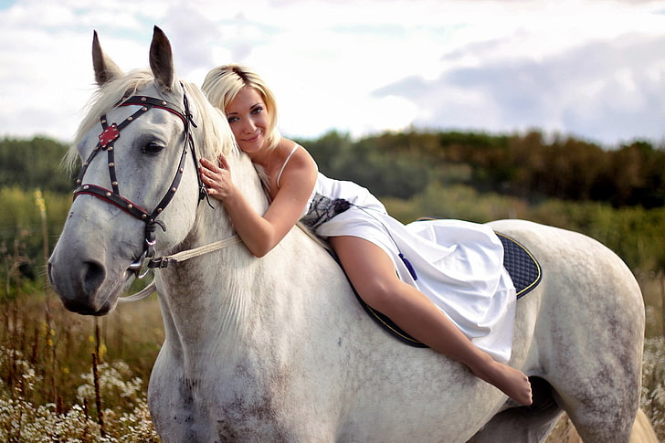 women's white and black spaghetti strap dress, BLONDE, LOOK, HORSE