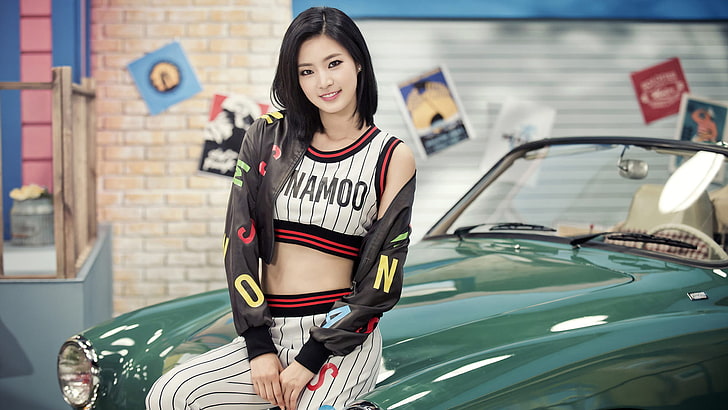 women's white and black crop-top, Sonamoo, K-pop, women with cars, HD wallpaper