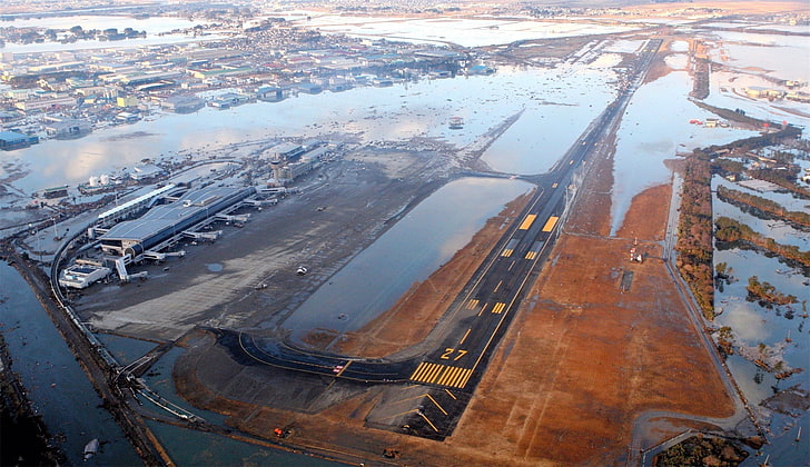 Japan, earthquakes, airport, flood, destruction, water, high angle view