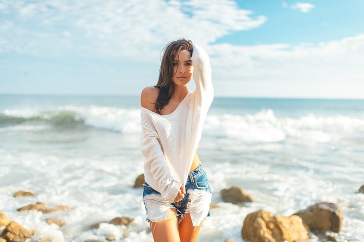 women's white long-sleeved shirt, brunette, women outdoors, beach