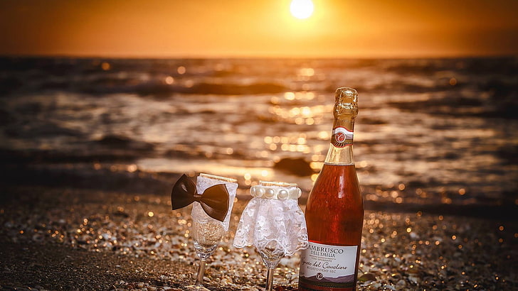 white labeled clear glass bottle, wine, drink, sea, bowtie, beach, HD wallpaper