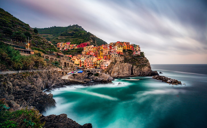 View of Manarola, Cinque Terre, Italy, houses near cliff and body of water, HD wallpaper