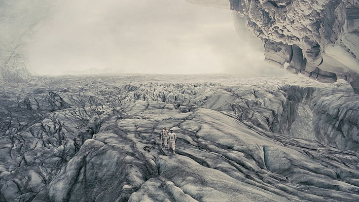 man walking on mountain illustration, Interstellar (movie), film stills HD wallpaper