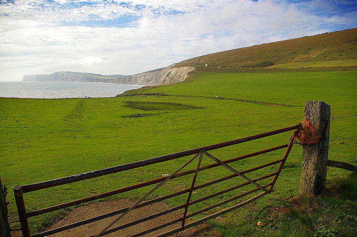 green grass field, landscape, sky, fence, cliff, beauty in nature