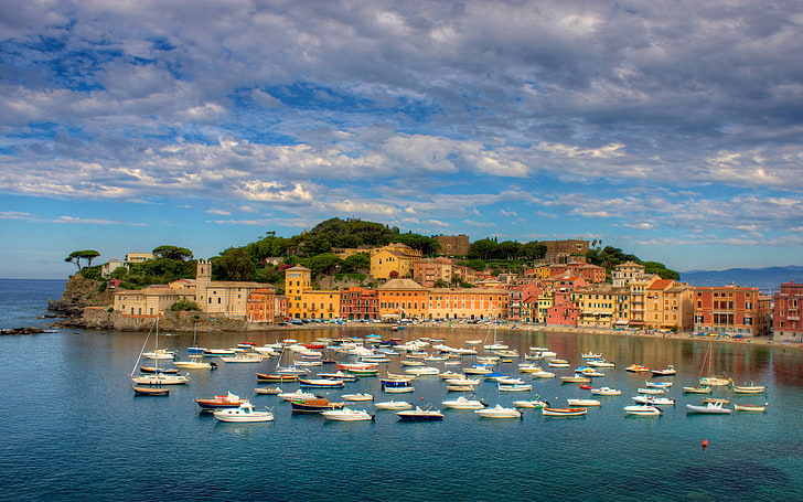 Sestri Levante Is A Town And Comune In Liguria, Italy. Lying On The Mediterranean Sea, It Is Approximately 56 Kilometres South Of Genoa, HD wallpaper