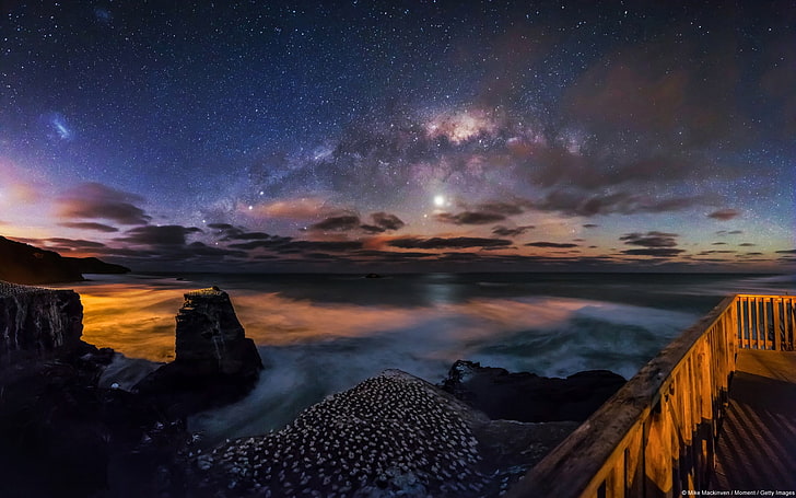 Night Sky over Muriwai Auckland-Windows 10 Wallpap.., body of water HD wallpaper