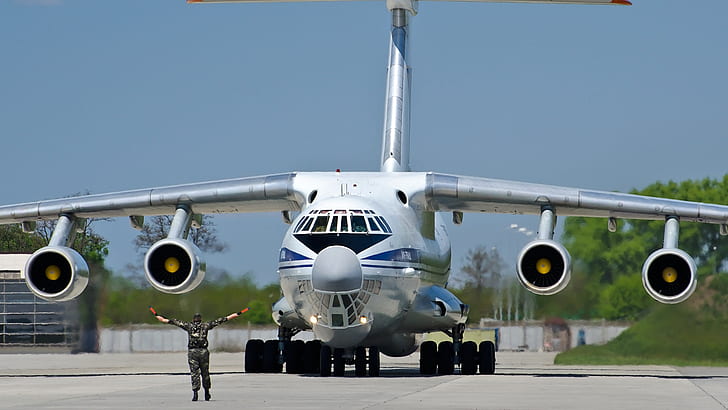 the plane, The Il-76, Military Transport, Ilyushin, Ukrainian air force