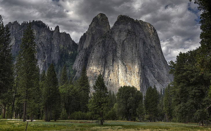 Middle Cathedral Rock, Yosemite Valley,..., grey mountains, United States