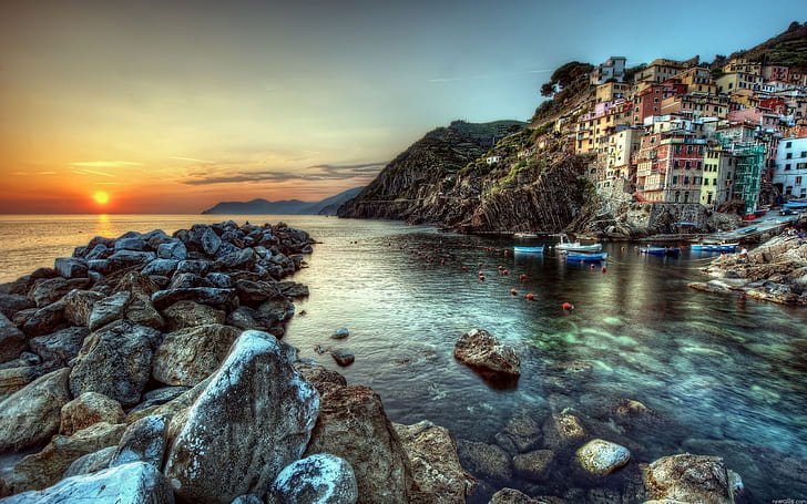 Coastal town built on the cliffs, cinque terre italy