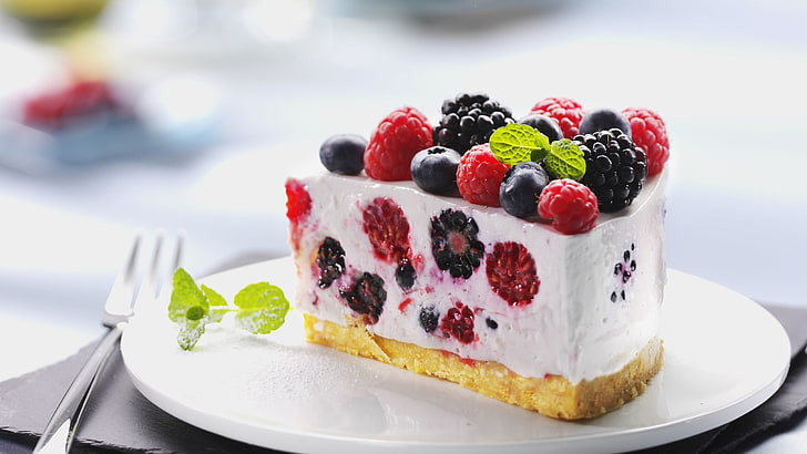 baked cake, food, berries, dessert, food and drink, fruit, berry fruit, HD wallpaper