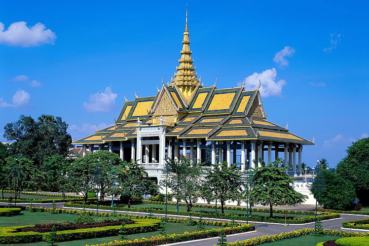 brown and white concrete building, Thailand, Cambodia, Phnom Penh