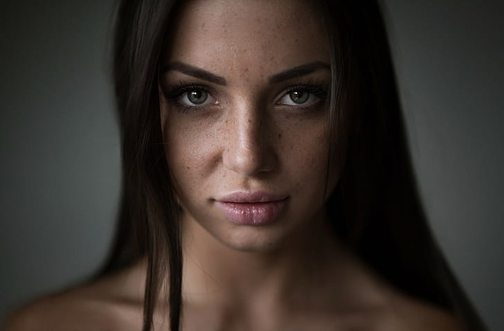 women, face, portrait, simple background, Andrew Phirsov, brunette