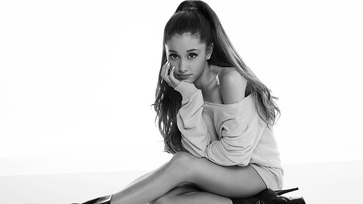 8k, Ariana Grande, monochrome, women, sitting, hairstyle, long hair, HD wallpaper
