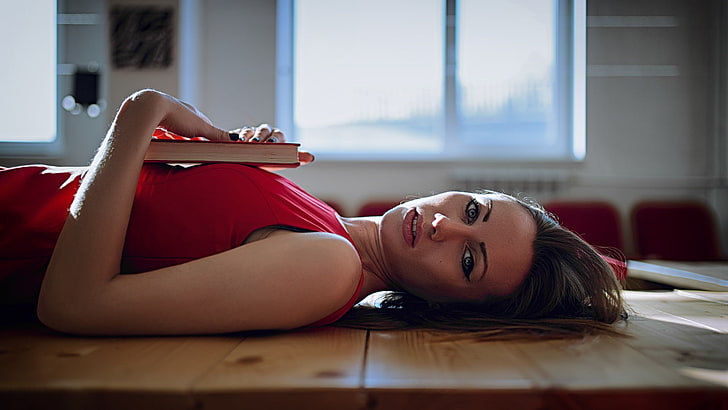 books, women, model, red dress, lying down, eyeliner, one person, HD wallpaper