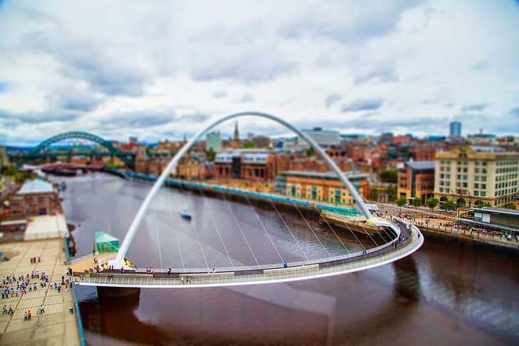 bridge and river, low-angle photography of landmark, tilt shift