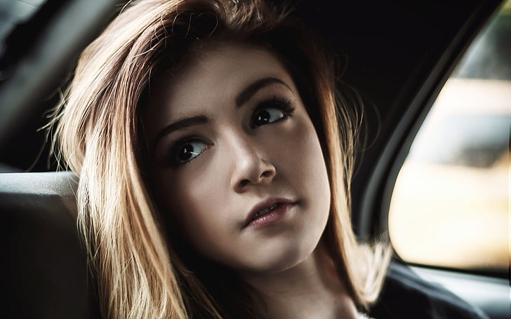 women's red lipstick, Chrissy Costanza, singer, celebrity, Against The Current