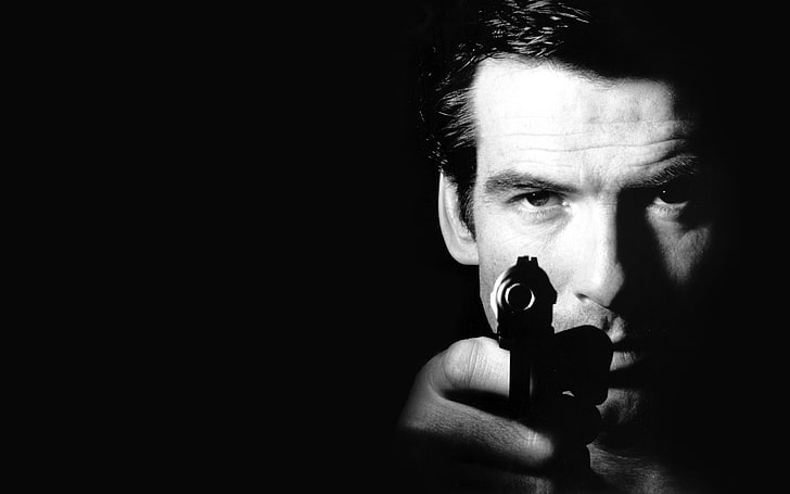 Pierce Broseman, gun, black background, 007, Pierce Brosnan, James bond
