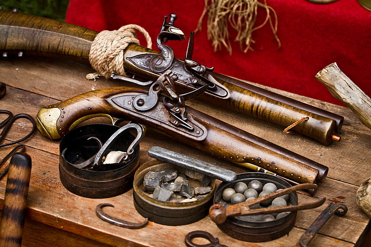 two brown flintlocks, retro, weapons, guns, vintage, old, old-fashioned, HD wallpaper