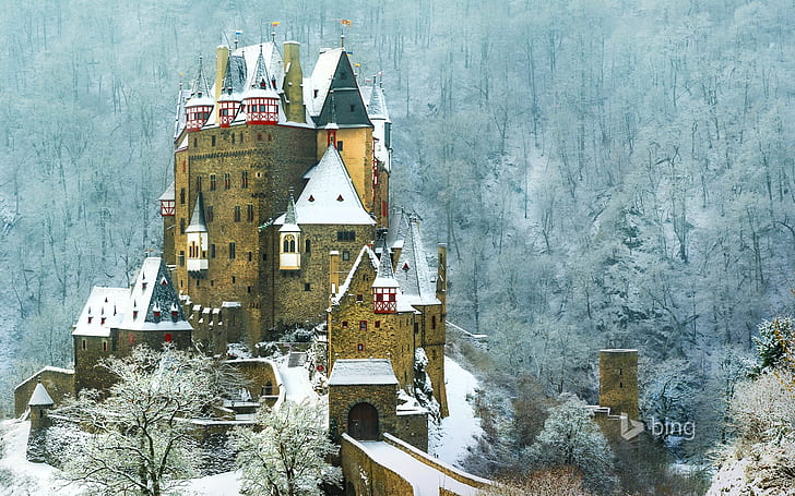 Burg Eltz Castle Germany, landscape, mountains, snow