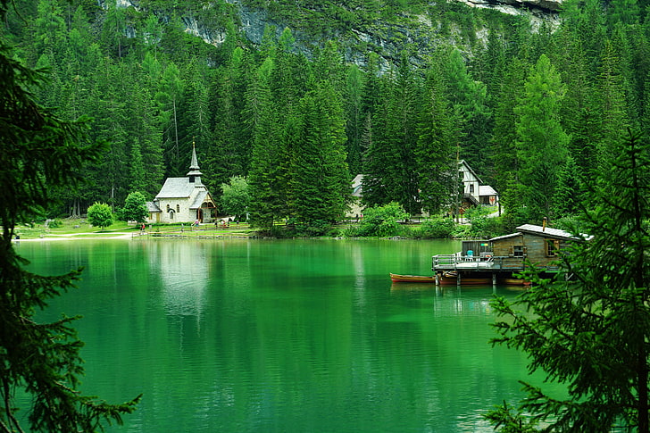 white house surrounded by trees, forest, mountains, lake, Italy