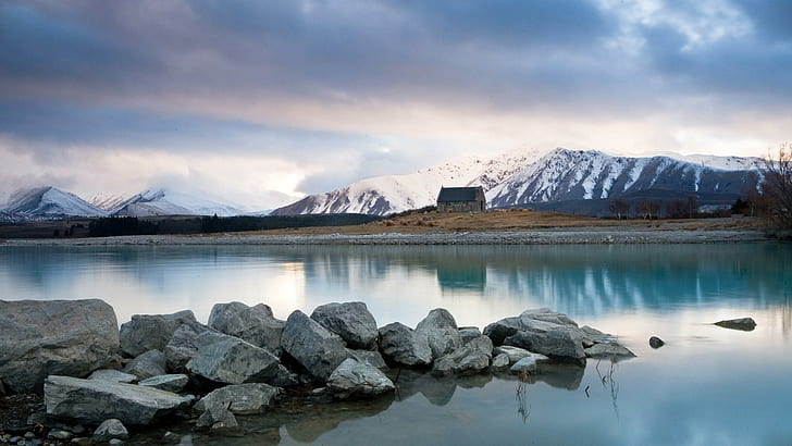 Sunrise Over Lake Tekapo New Zeal, grey and black house near lake with rock formation under cloudy sky, HD wallpaper