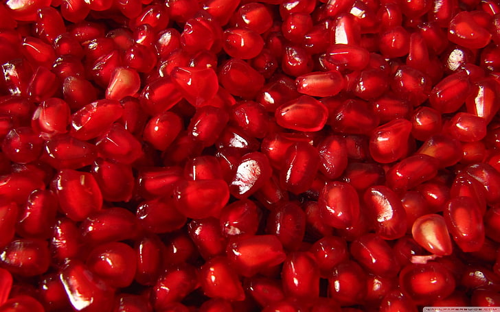 bunch of pomegranate pulp, fruit, food, red, macro, food and drink