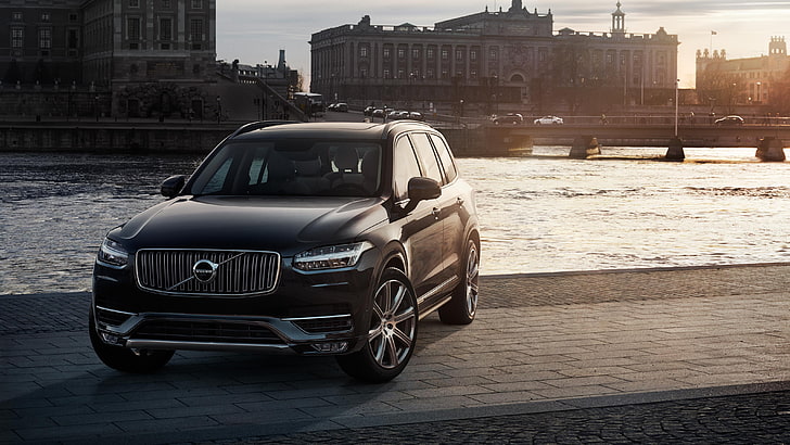 front, rent, luxury cars, Volvo XC90, hybrid, buy, review, test drive