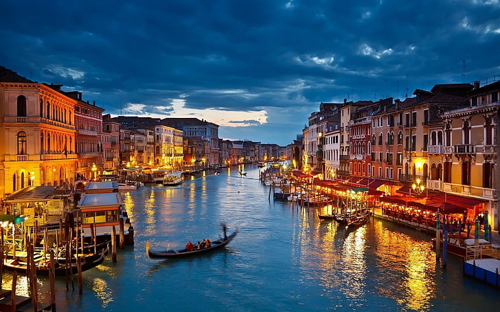 Grand Canal, Venice, cityscape, gondolas, lights, building, clouds