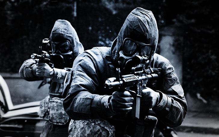 two soldiers carrying rifles wallpaper, weapons, gas mask, SAS