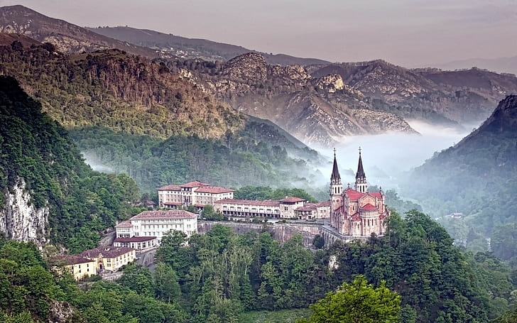 Asturias, Spain, Ridge picos de europa, Mountains, Castle, Cathedral