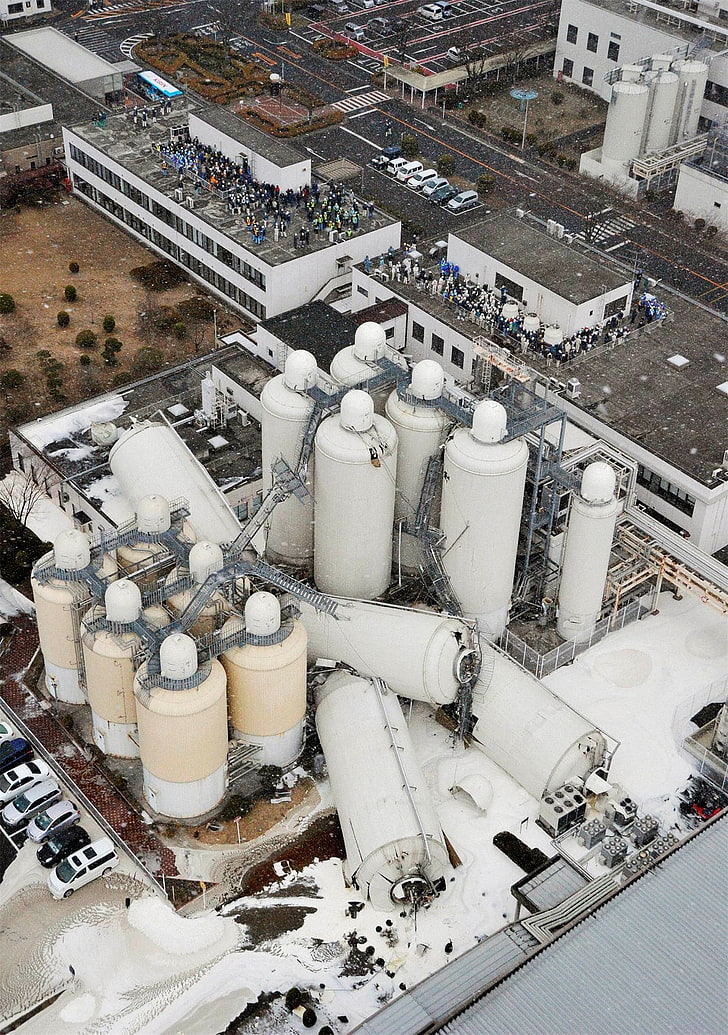 aerial photography of an abandoned plant, Japan, earthquakes, HD wallpaper