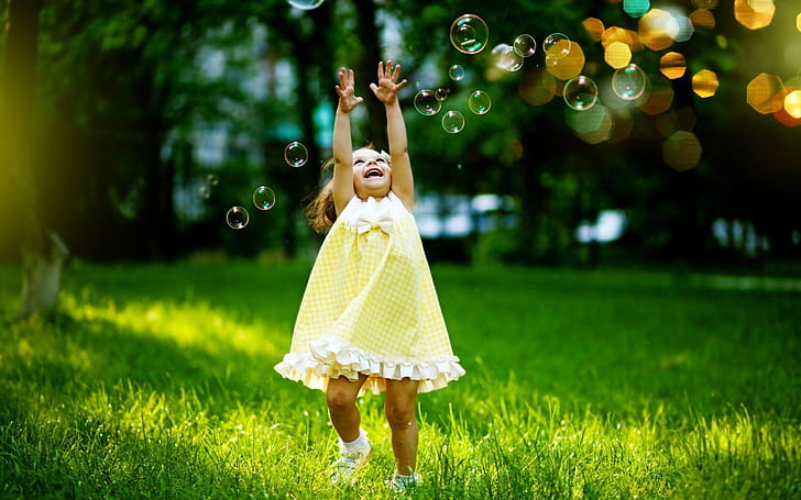 happiness, grass, bubbles, bokeh, trees, little girl, nature, green, HD wallpaper