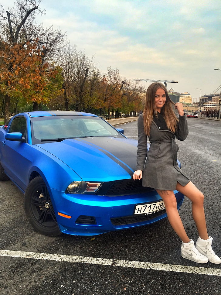 model, brunette, women, smiling, Sonya Temnikova, women with cars