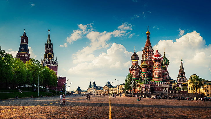 pink and green sctructure, Saint Basil's Cathedral, cityscape