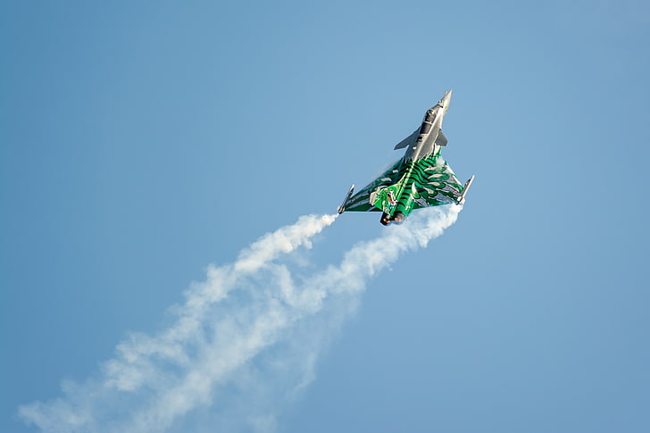 green and gray aircraft, airplane, airshows, military, Dassault Rafale
