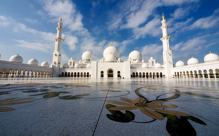HD wallpaper: Sheikh Zayed Grand Mosque In Abu Dhabi, The Main Entrance  Yard Paved With White Marble Tiles With Floral Decoration Desktop Wallpaper  Hd 3840×2400 | Wallpaper Flare