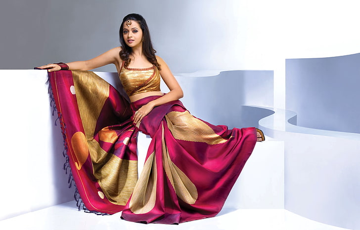 Gorgeous Bhavana In Saree, maroon and yellow sari dress, Bollywood Celebrities