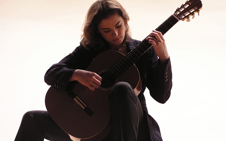 Ana Vidovic, music, singer, playing