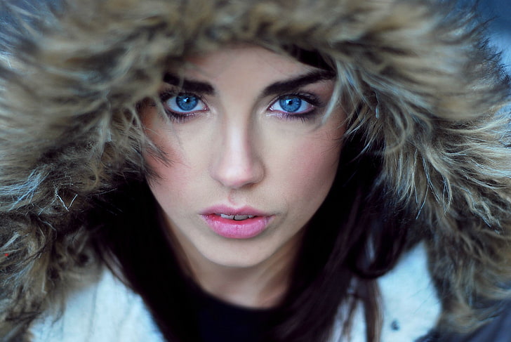 women, blue eyes, fluffy hat, looking at viewer, women outdoors