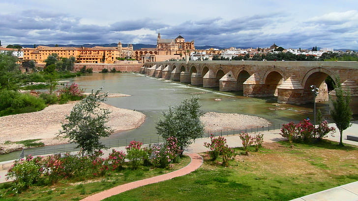 Cordoba, Andalusia, Spain, the river Guadalquivir, bridge, house, brown bridge, HD wallpaper