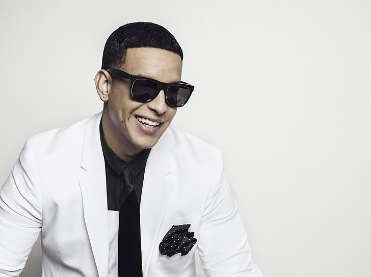 Hd Wallpaper Daddy Yankee 4k Background Hd Sunglasses Fashion One Person Wallpaper Flare