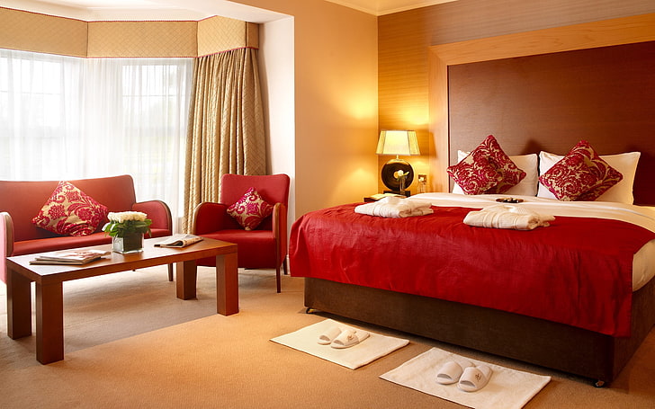 red bed comforeter, furniture, bedroom, table, sofa, comfort