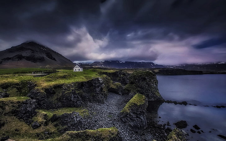 green grass, nature, landscape, Iceland, house, clouds, mountains, HD wallpaper