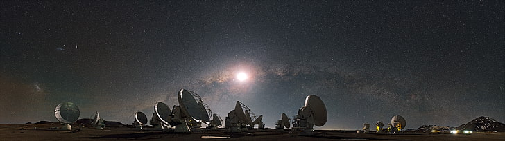 grey antenna, stars, The moon, The milky way, radio telescope