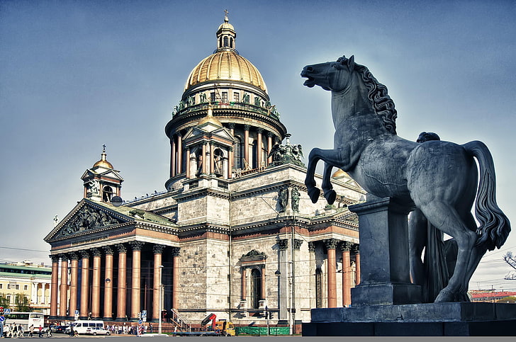 white concrete horse statue, Peter, Saint Petersburg, St. Isaac's Cathedral