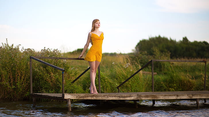 women, model, outdoors, barefoot, water, depth of field, dress, HD wallpaper