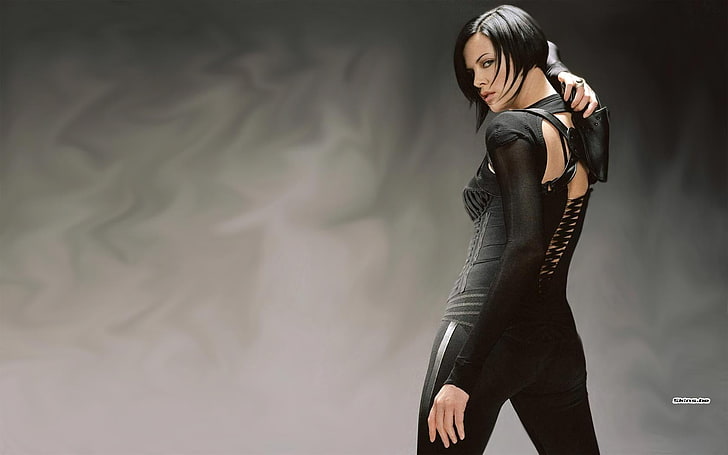 women's black long-sleeved shirt, movies, Charlize Theron, Aeon Flux