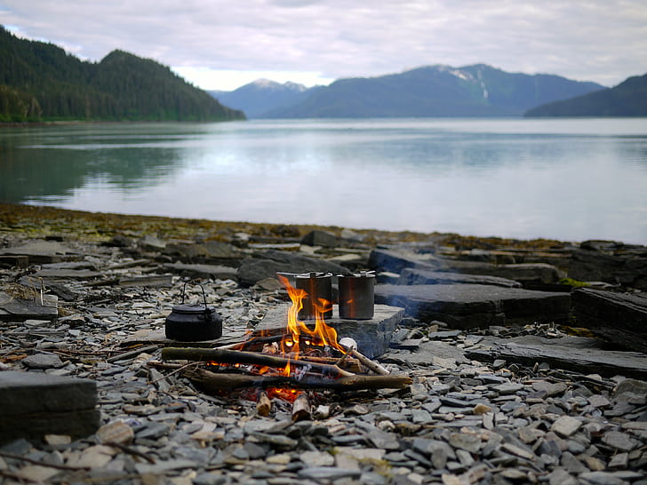 bonfire near body of water during daytime, Dinner, Alaska, sea kayak, HD wallpaper